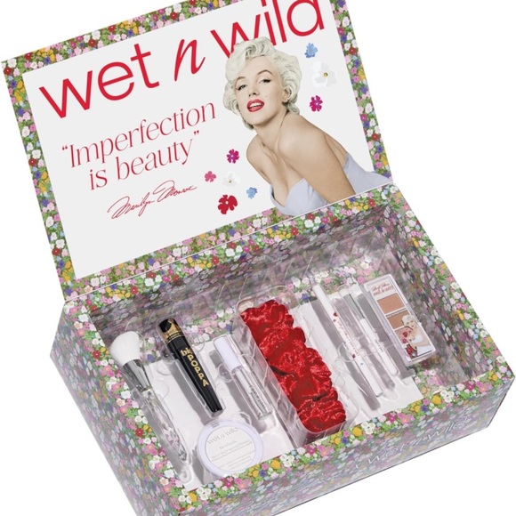 💥 SALE 💥 wet n wild Marilyn Monroe Collection PR Box - Picture 2 of 4